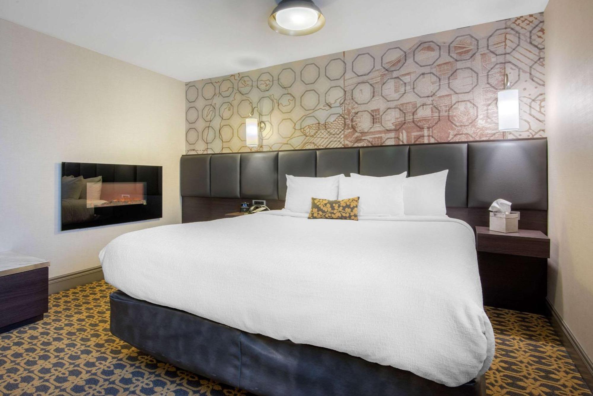 The Champlain Waterfront Hotel Ascend Hotel Collection Орилия Екстериор снимка