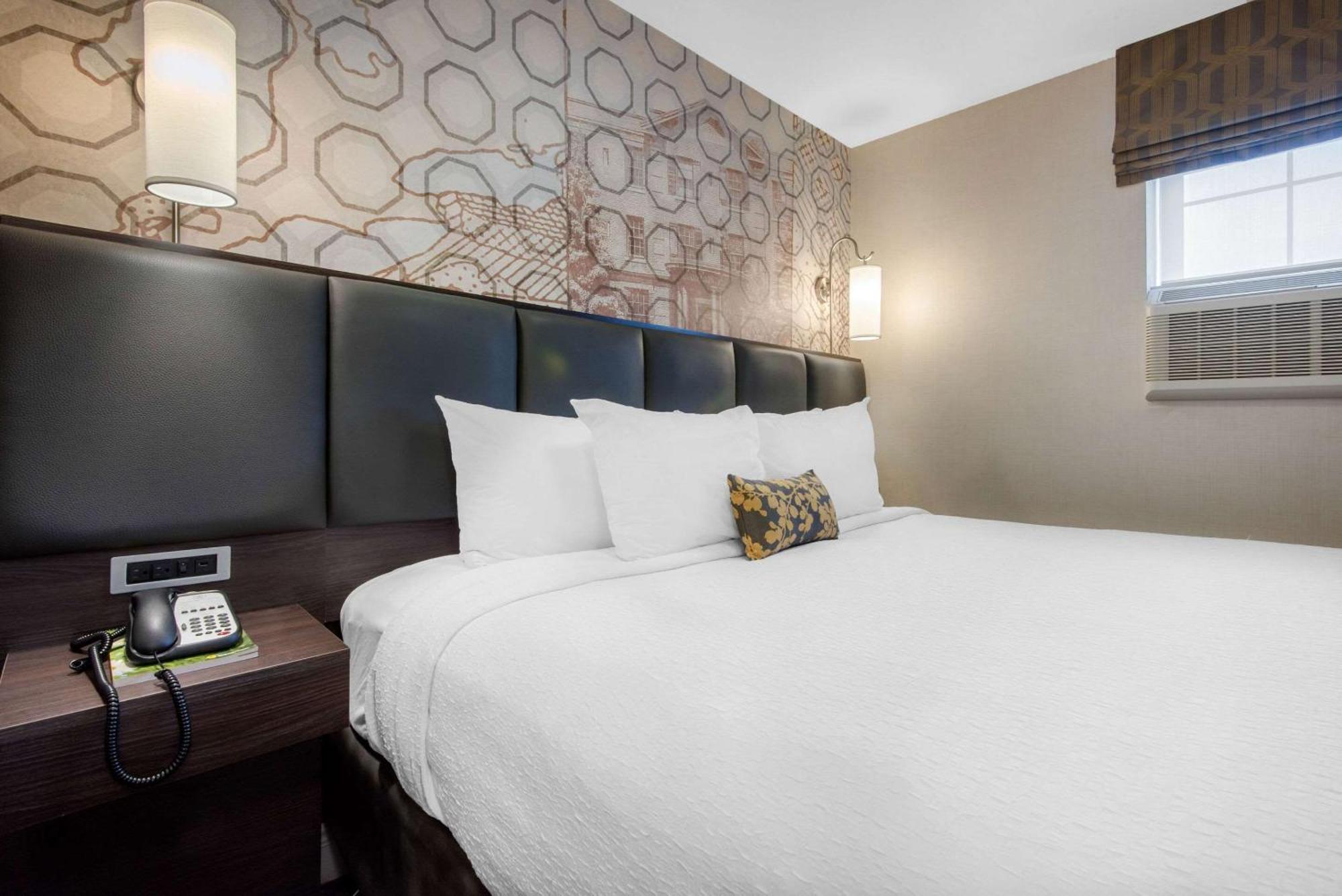 The Champlain Waterfront Hotel Ascend Hotel Collection Орилия Екстериор снимка