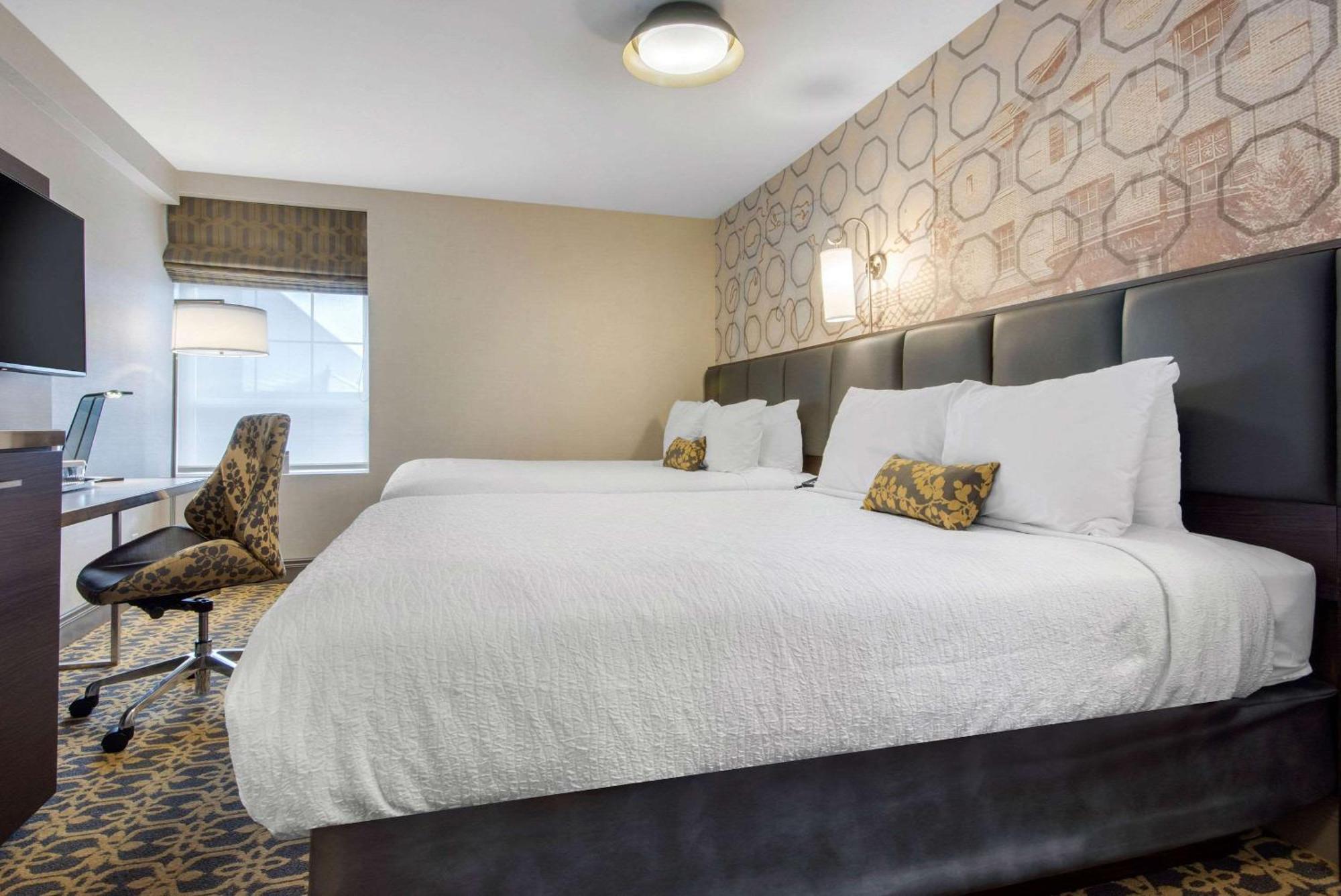 The Champlain Waterfront Hotel Ascend Hotel Collection Орилия Екстериор снимка