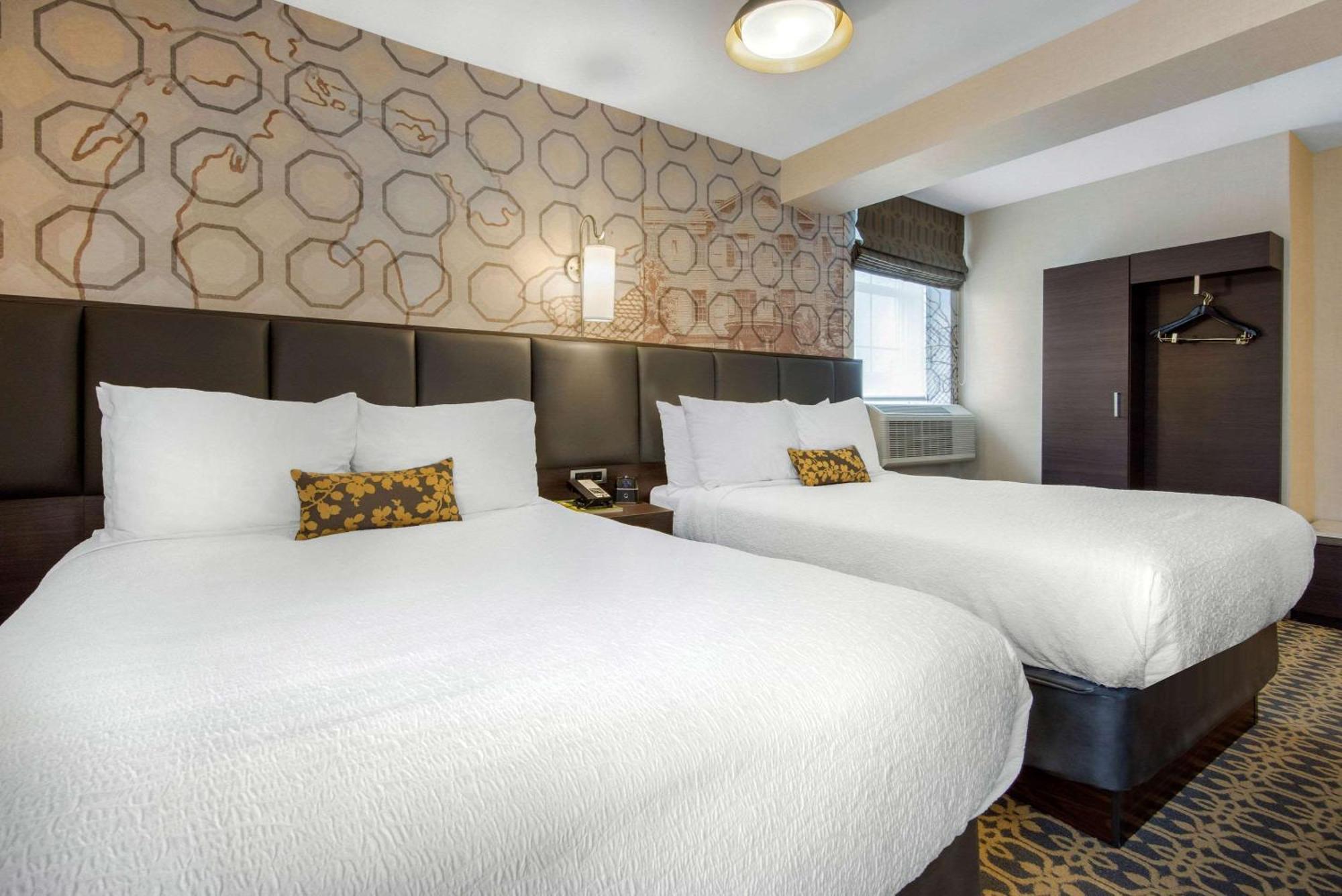 The Champlain Waterfront Hotel Ascend Hotel Collection Орилия Екстериор снимка