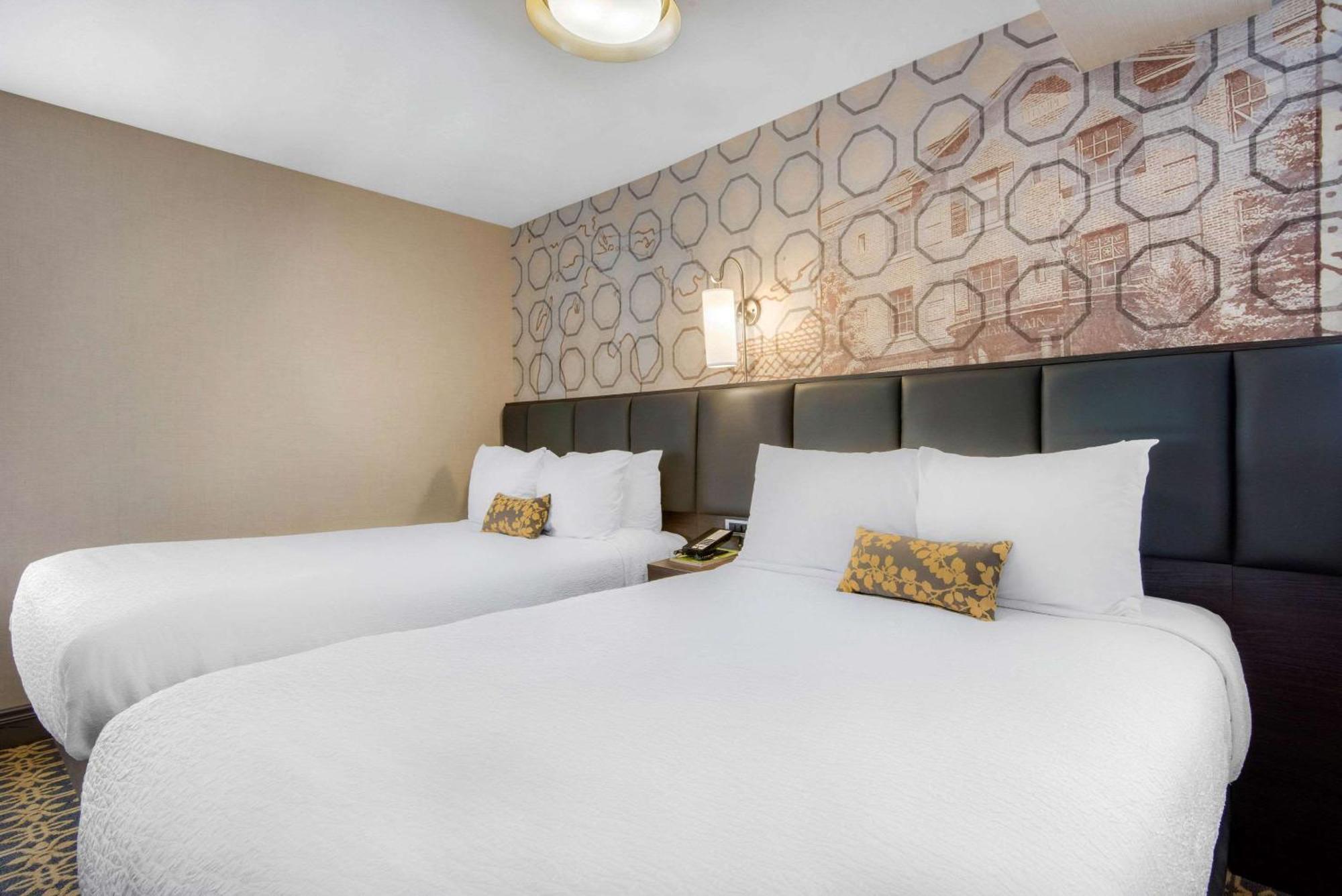 The Champlain Waterfront Hotel Ascend Hotel Collection Орилия Екстериор снимка