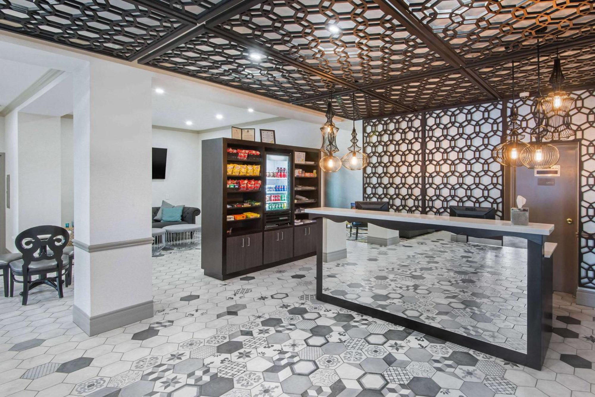 The Champlain Waterfront Hotel Ascend Hotel Collection Орилия Екстериор снимка