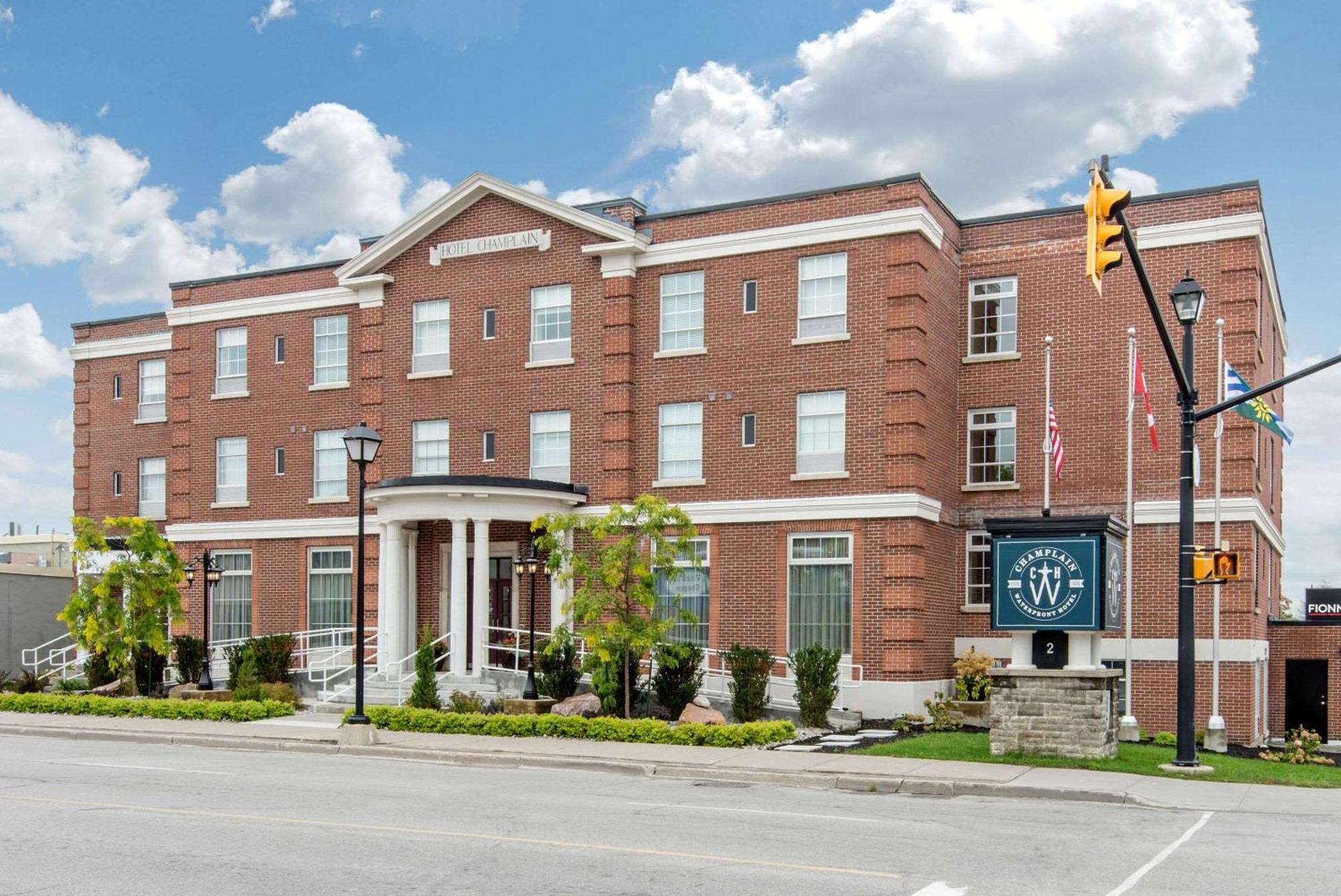 The Champlain Waterfront Hotel Ascend Hotel Collection Орилия Екстериор снимка