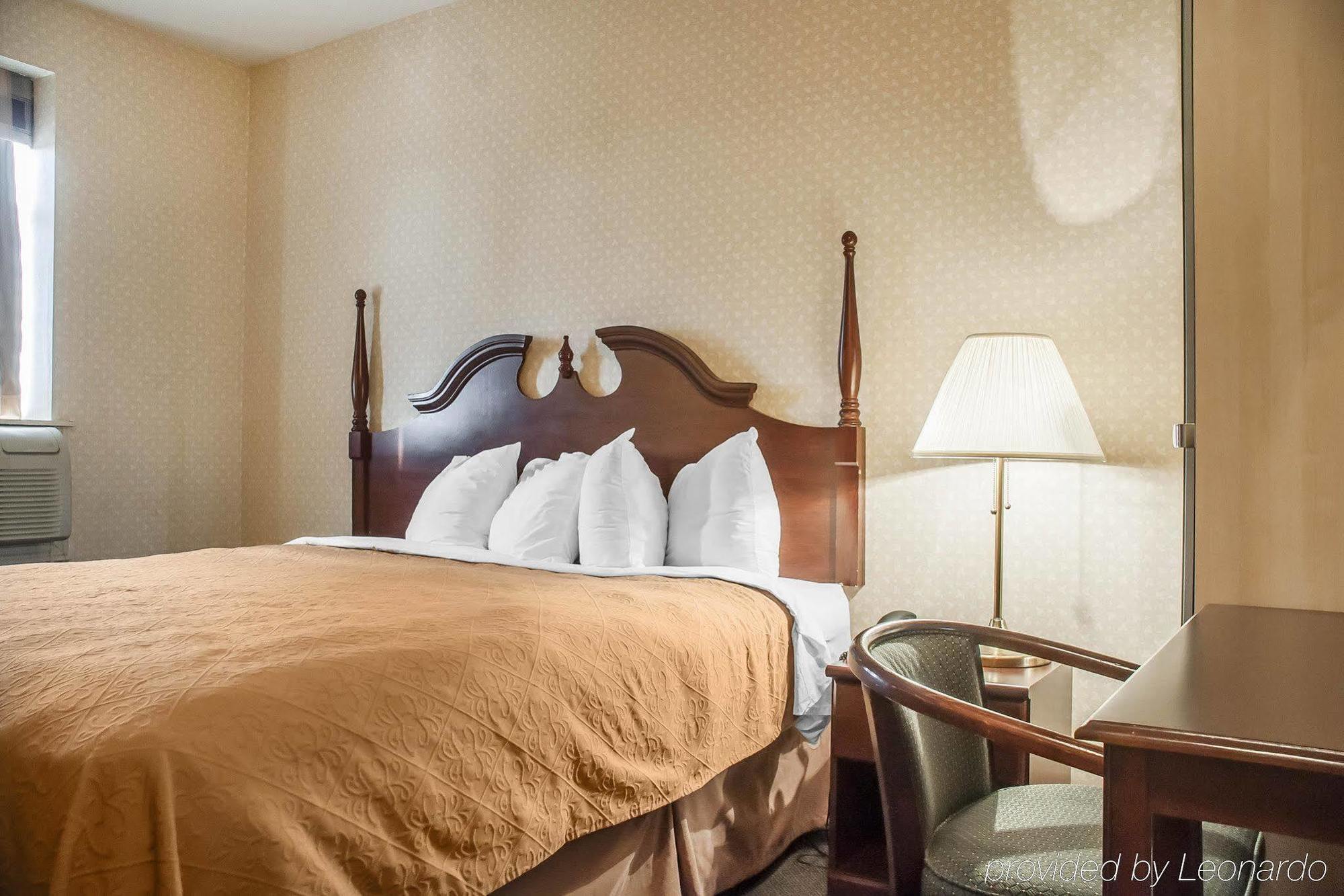 The Champlain Waterfront Hotel Ascend Hotel Collection Орилия Екстериор снимка