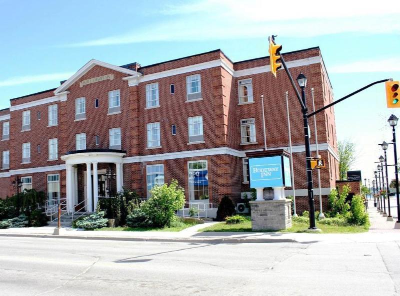 The Champlain Waterfront Hotel Ascend Hotel Collection Орилия Екстериор снимка