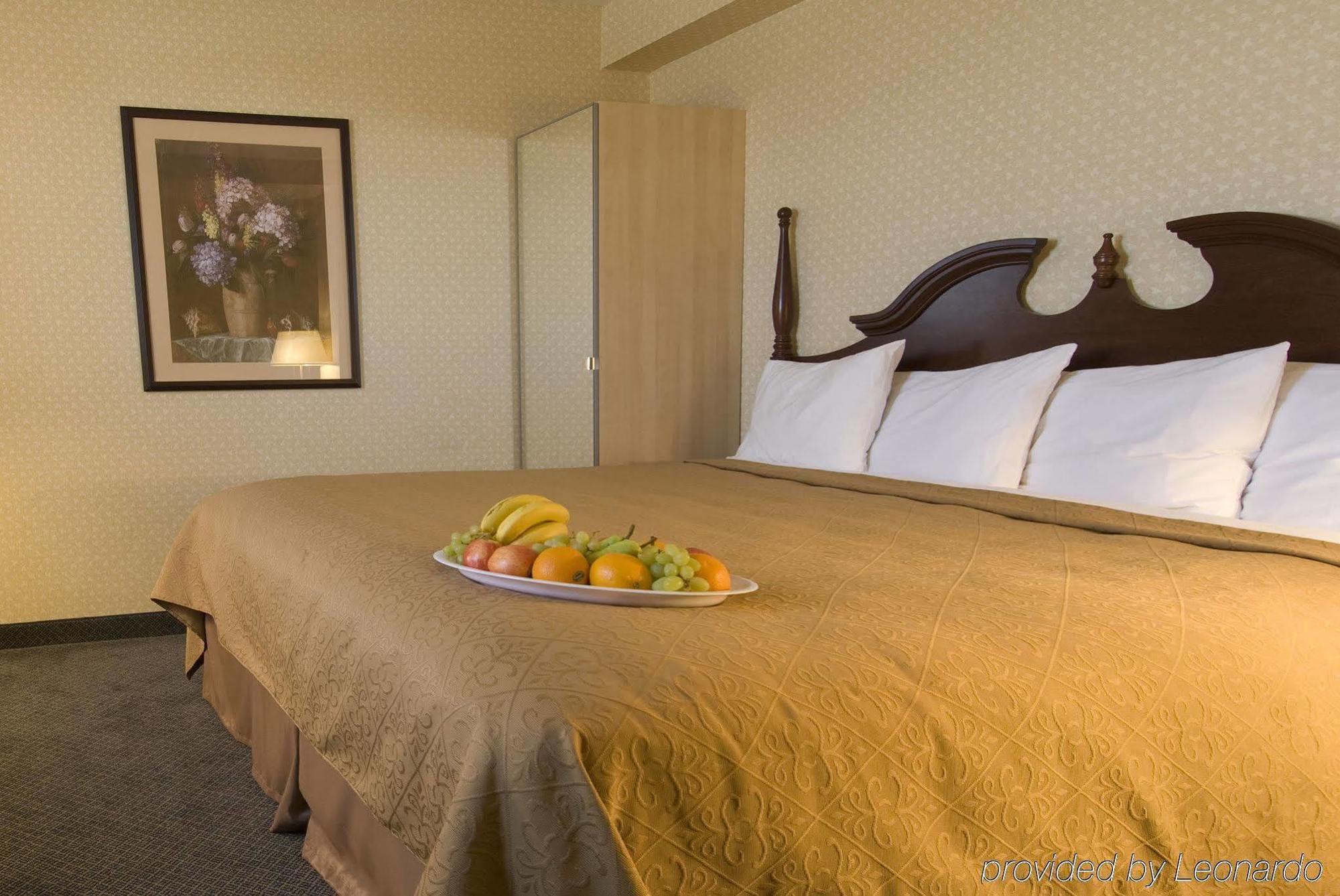 The Champlain Waterfront Hotel Ascend Hotel Collection Орилия Екстериор снимка